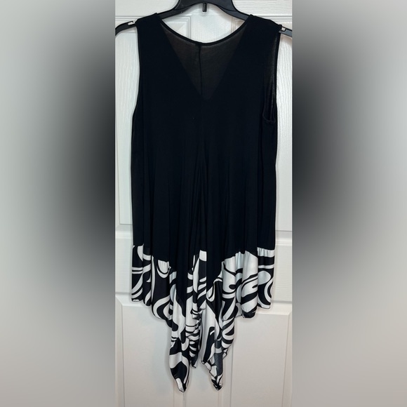 Black and white Shoreline Swim Cover Up Size 1XL/2XL - Picture 2 of 7